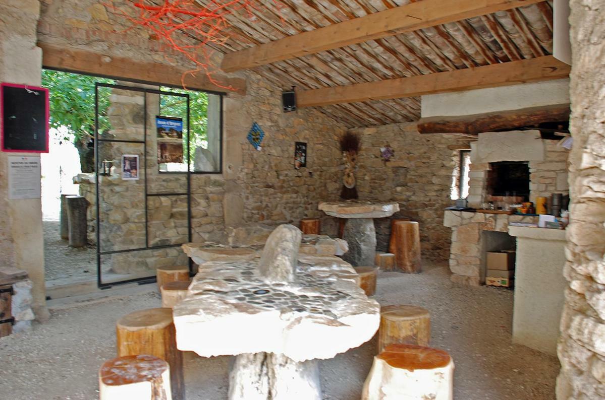 Le Mas De Cyjelac Saint-Denis  Exteriör bild